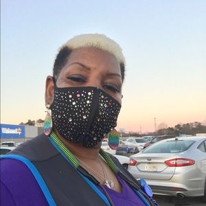 Meet your Posher, Bobbie